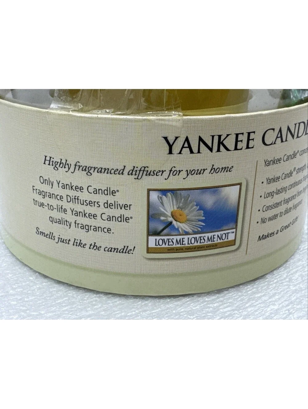 RARE Yankee Candle Loves Me, Loves Me Not Fragrance Diffuser Glass Vase Daisy